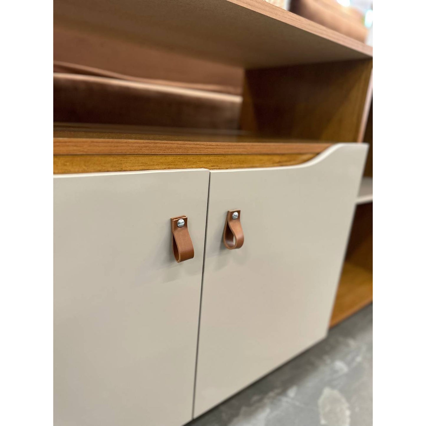 Rack Seleto para TV até 49 Polegadas Cinamomo/Off JCM - Móveis furniture