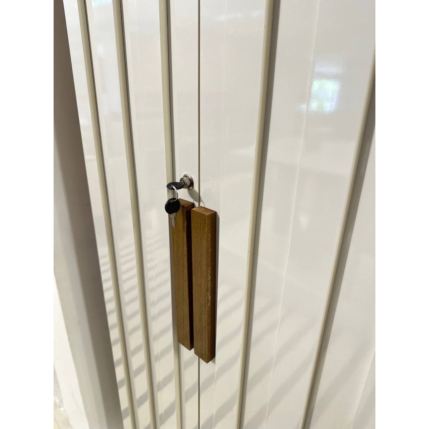 Armário Multiuso Florida Ripado - Cinamomo/ Off White - Móveis furniture