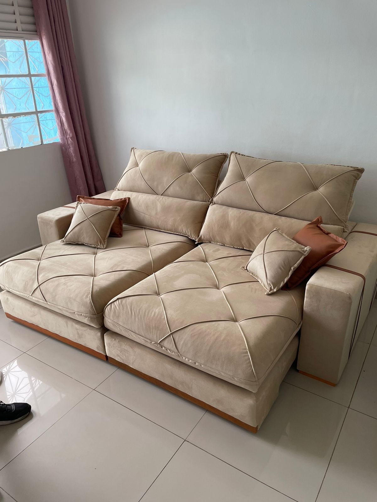 Sofá Retrátil e Reclinável Gran Bello 2,50 m Veludo Bege – IMPÉRIO DECOR