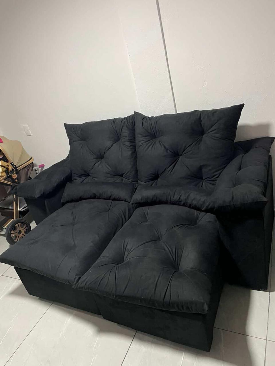 SOFÁ RETRÁTIL DOM DJ ESTOFADOS RJ PRETO