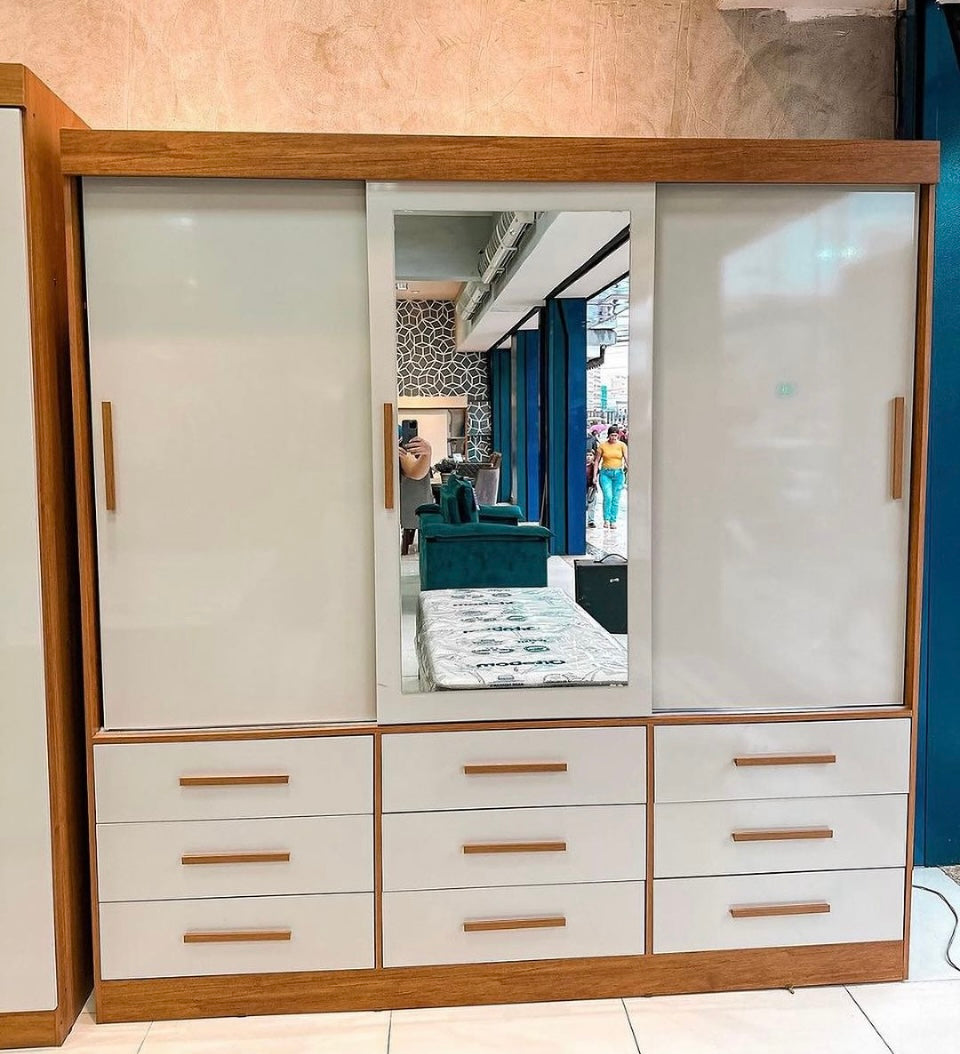 Guarda-Roupa Athenas
3 Portas 9 Gavetas - Móveis furniture