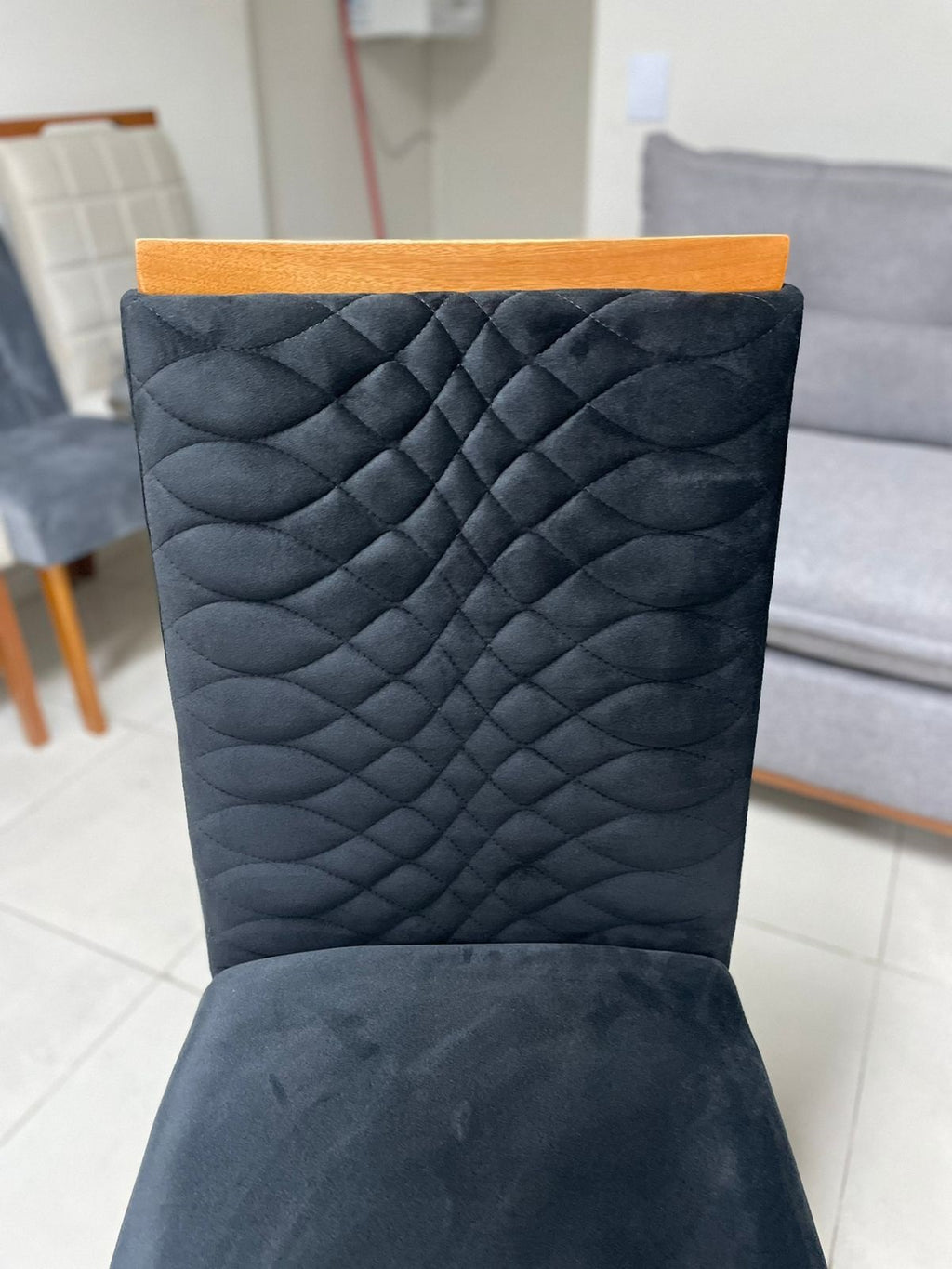 Kit 2 Cadeiras Hamburgo Mel/Preto – ART ASSENTOS