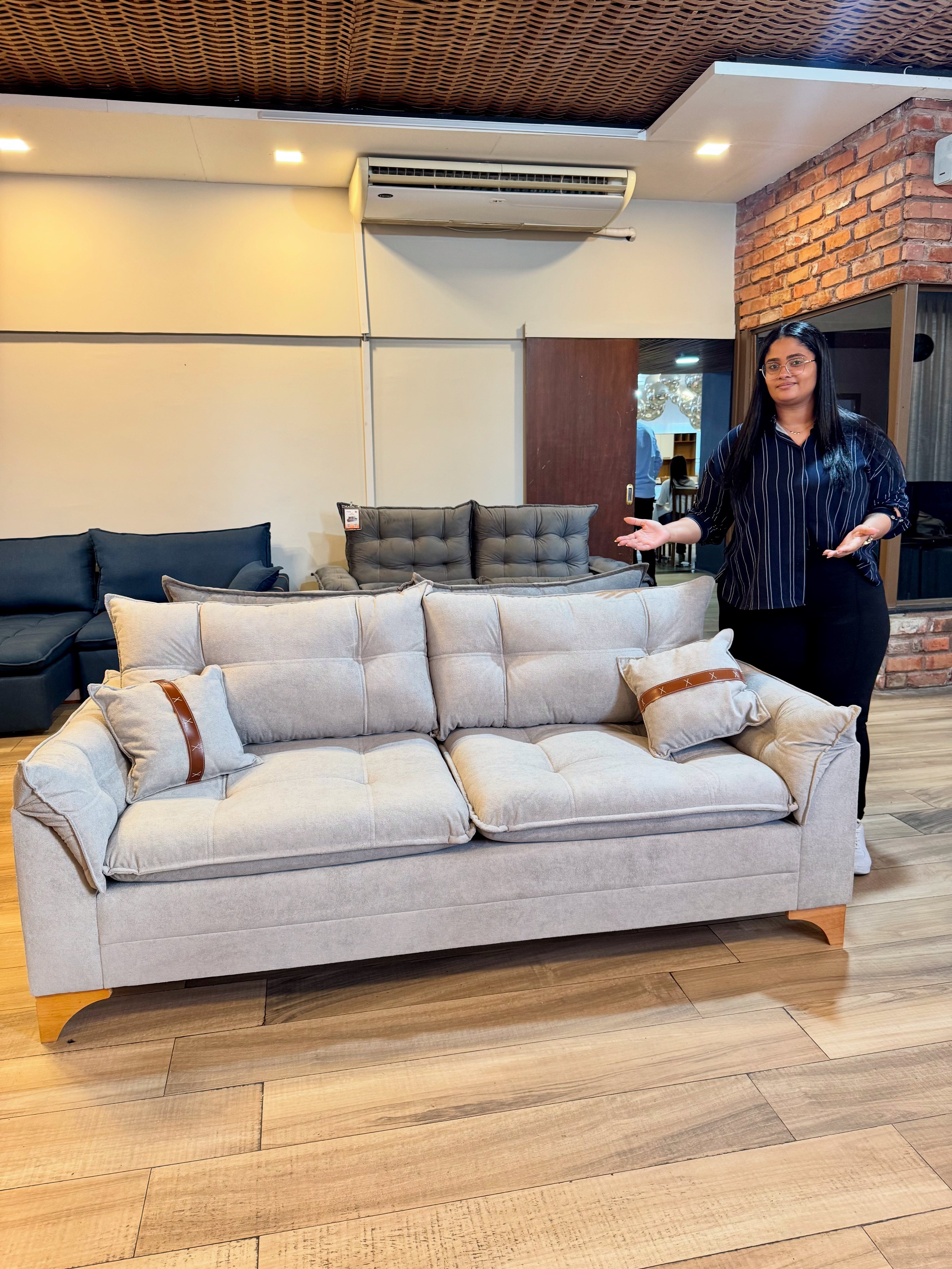 Sofá 3 lugares Creta 2.00m – Cinza Linho