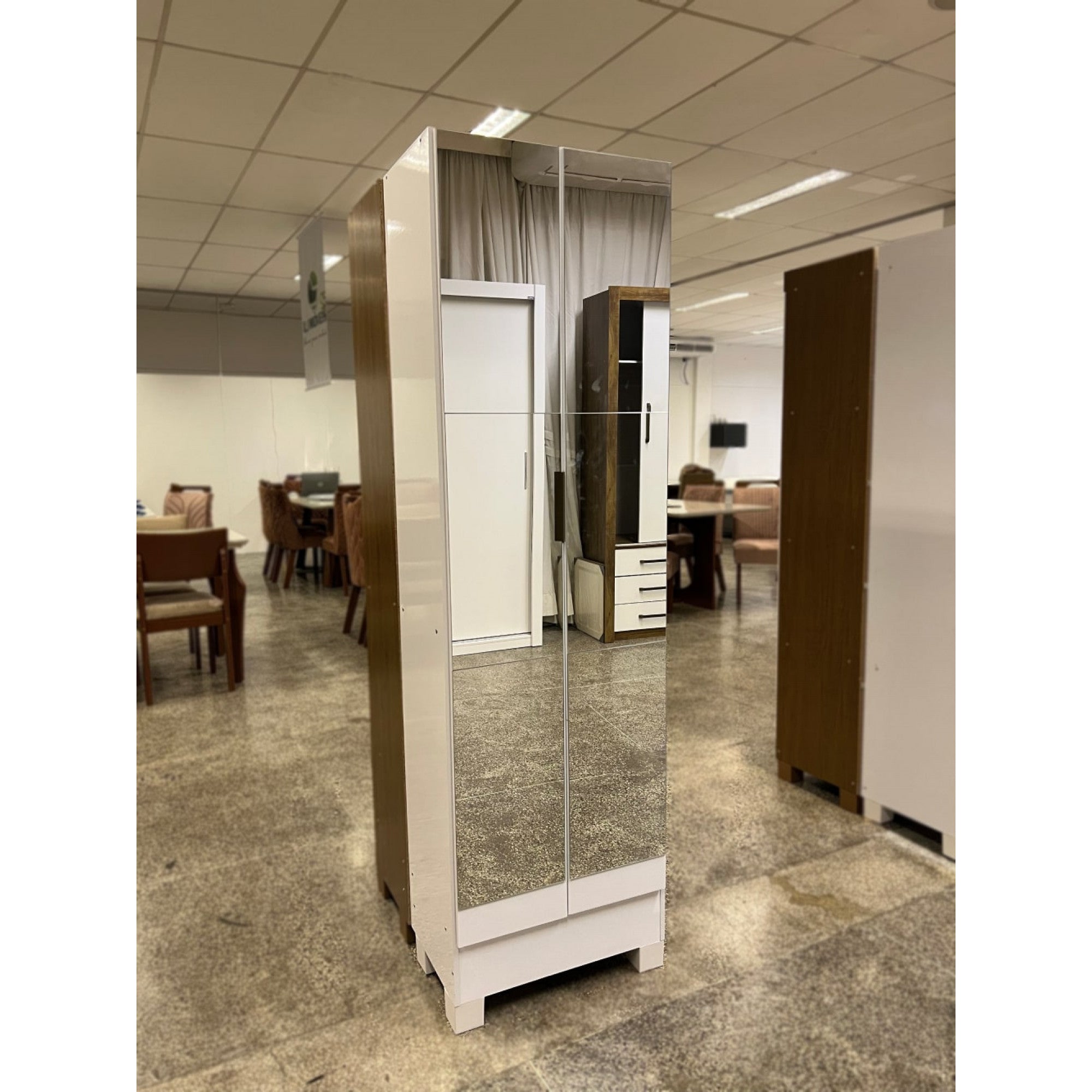 Multiuso Sapateira Maricá Premium 2 Portas C/Espelho Larg. 0.54m Branco Carioca - Móveis furniture