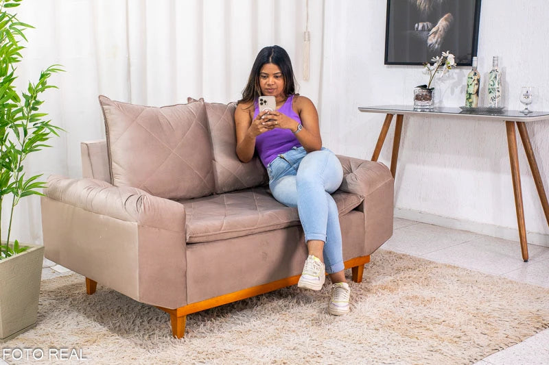 Sofá 2 lugares Bélgica 1.60m Veludo Bege Claro - Móveis furniture