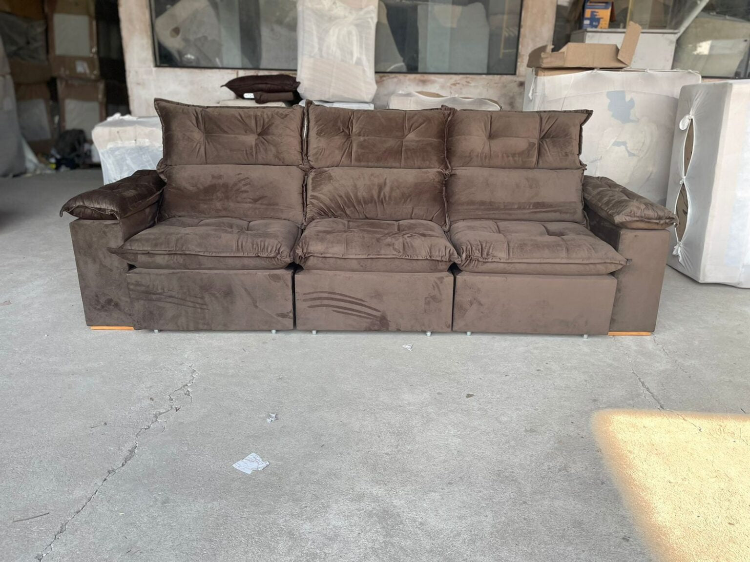 Sofá Retrátil e Reclinável Imperial 2,75 m Veludo Jolie Marrom 05 – IMPERIAL DECOR - Móveis furniture