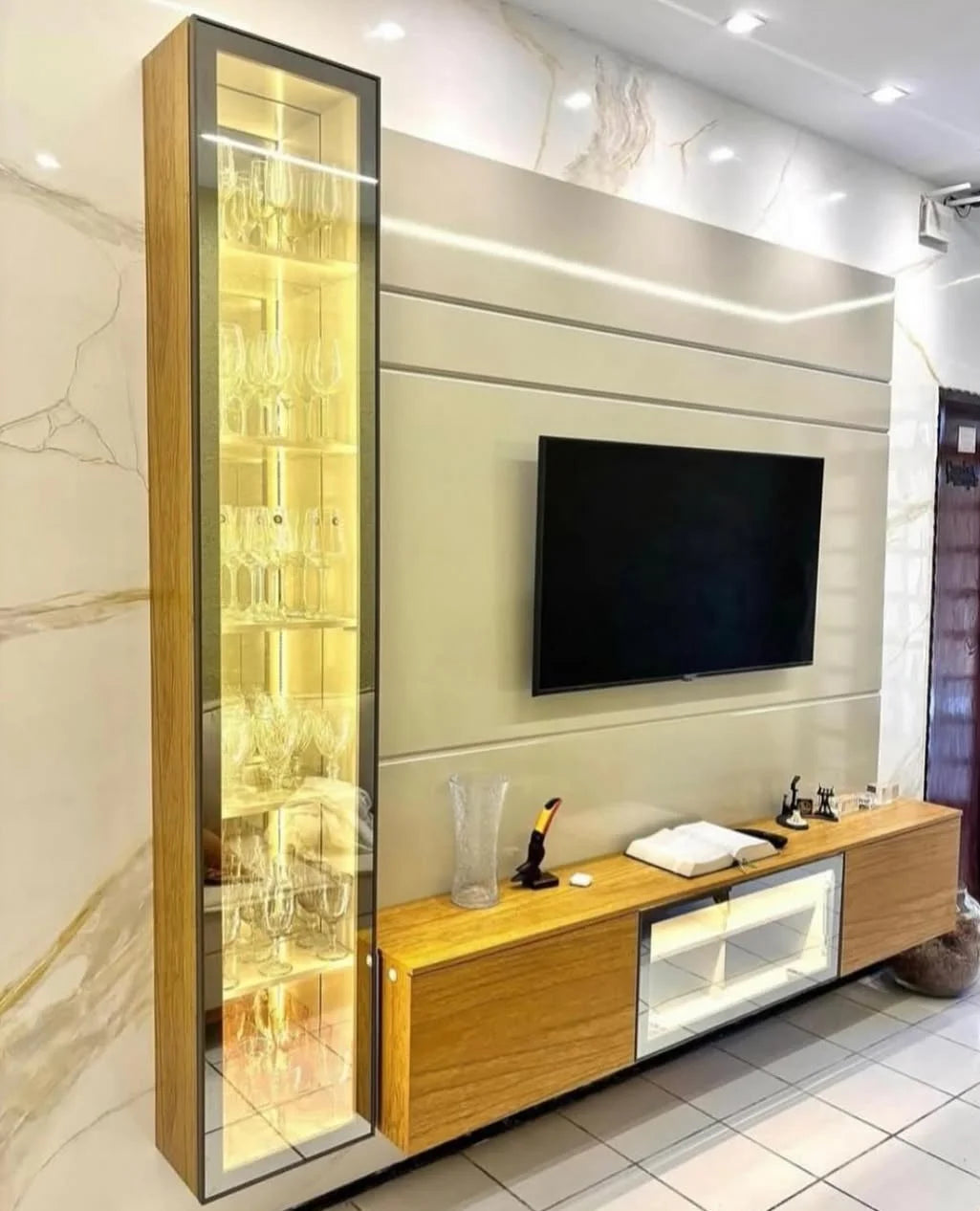 HOME LUMINARE REFLECTA COM UMA TORRE 255