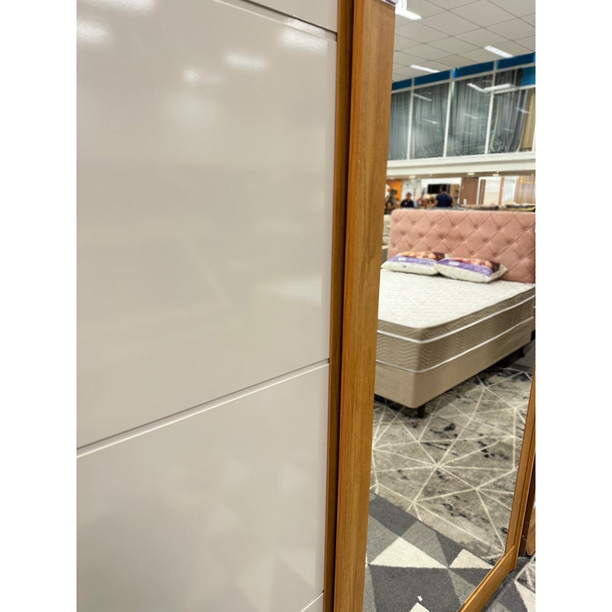 Guarda Roupas 2 Portas de Correr 1 com Espelho Viena Bianchi Móveis 	Nature/Off White