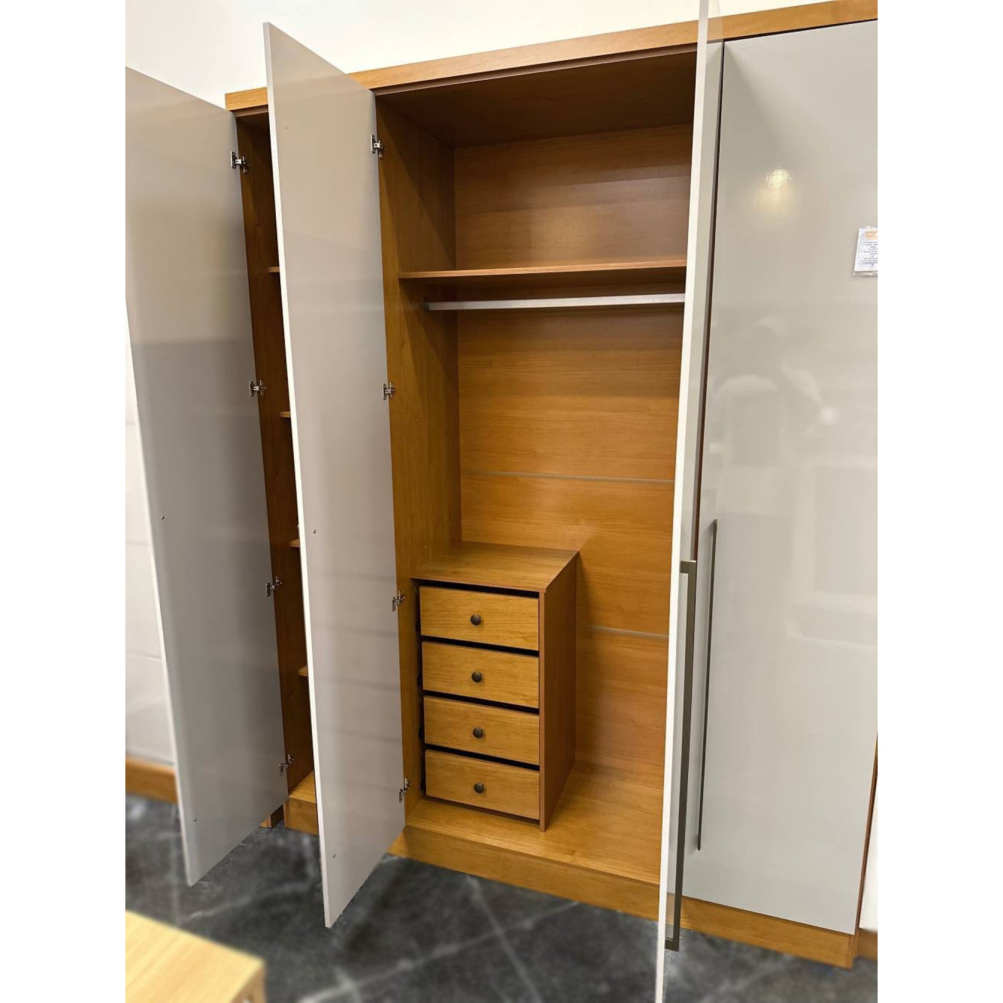 GR. SEVILHA 4PTS 181CM BRANCO – TCIL - Móveis furniture