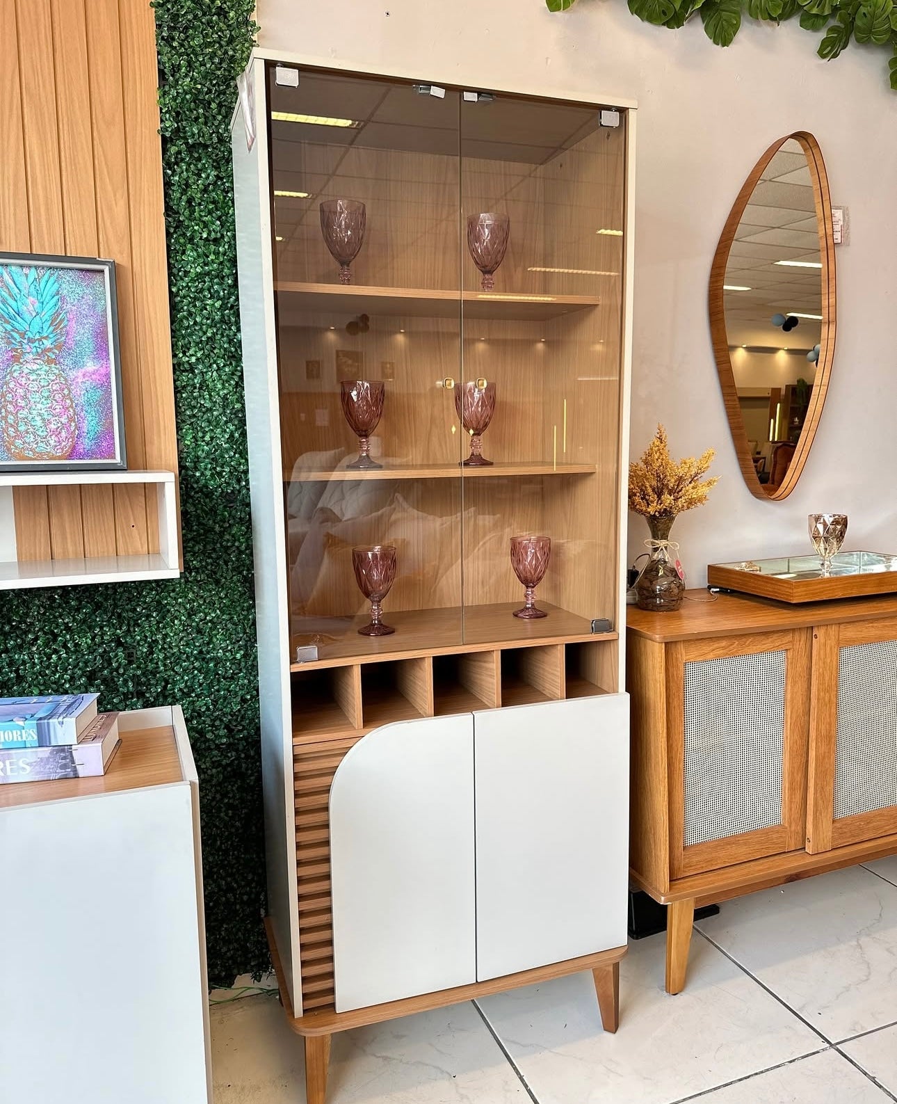 Cristaleira Jurerê Off White Matte/Freijó