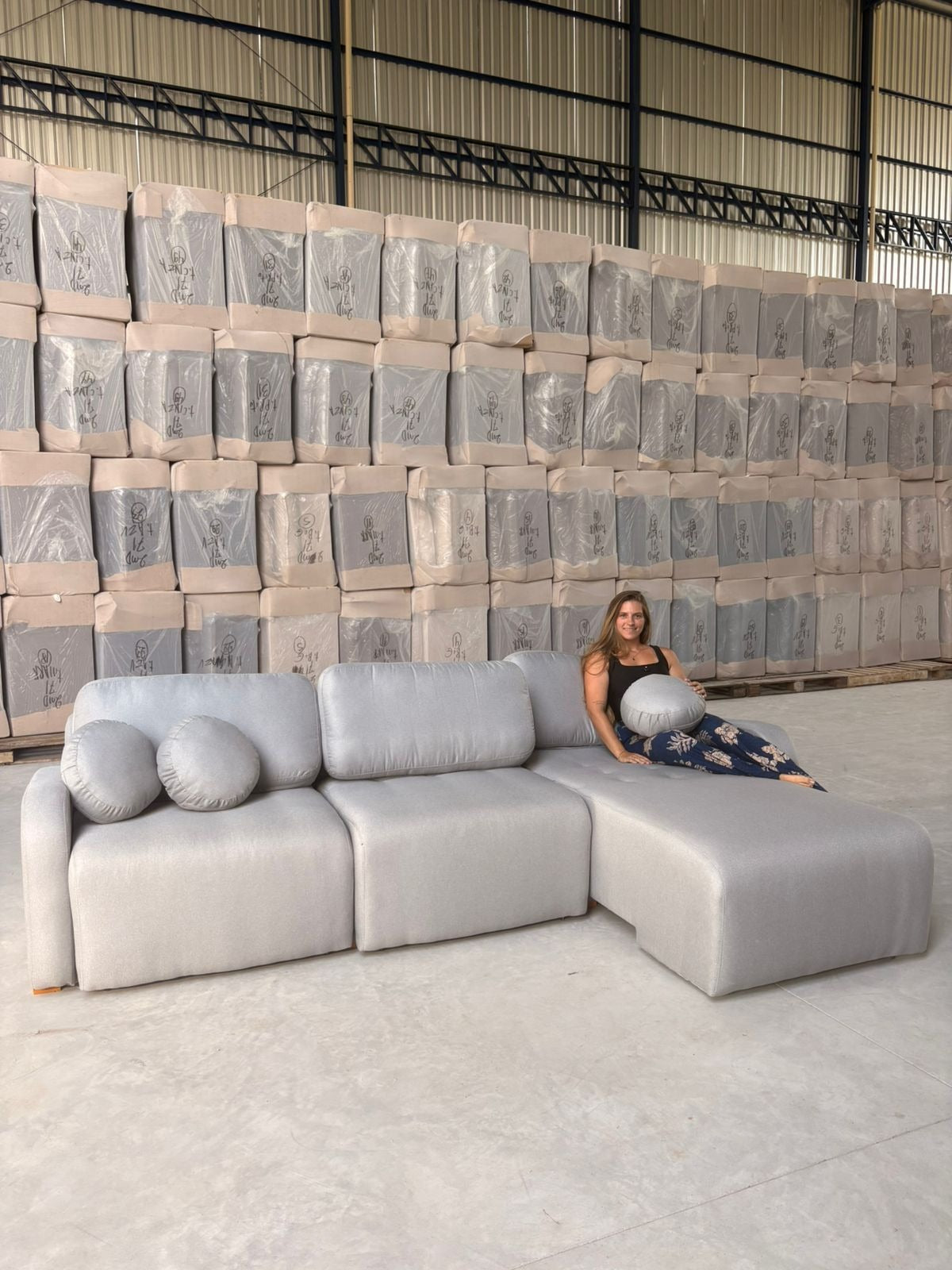 Sofá Cama Retrátil Bellagio 3,00 m Linho Cinza 19 – CONFORT LAR ESTOFADOS