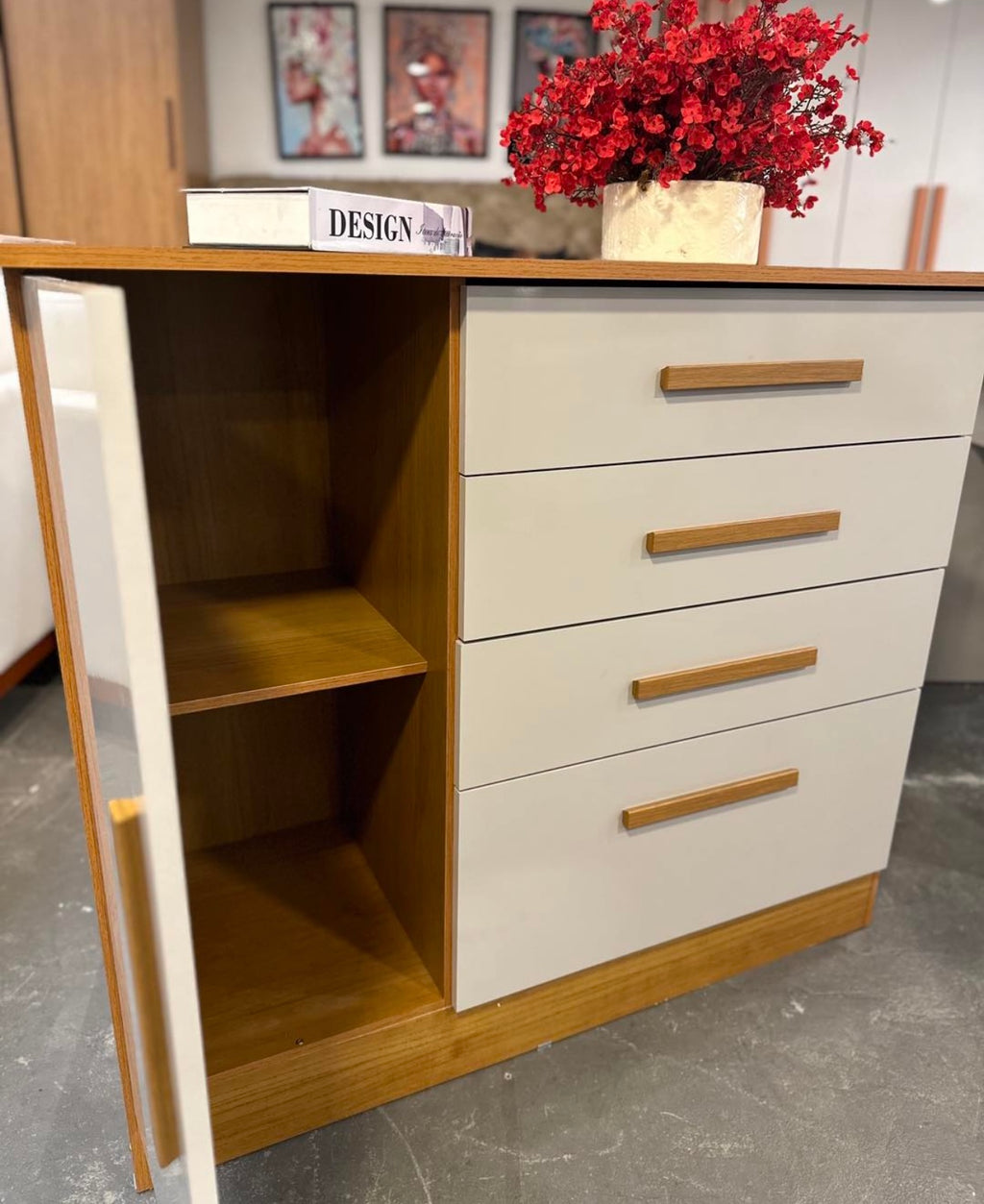 Cômoda Sapateira Chicago 4 Gavetas 1 Porta Tcil – Cinamomo/Off White - Móveis furniture