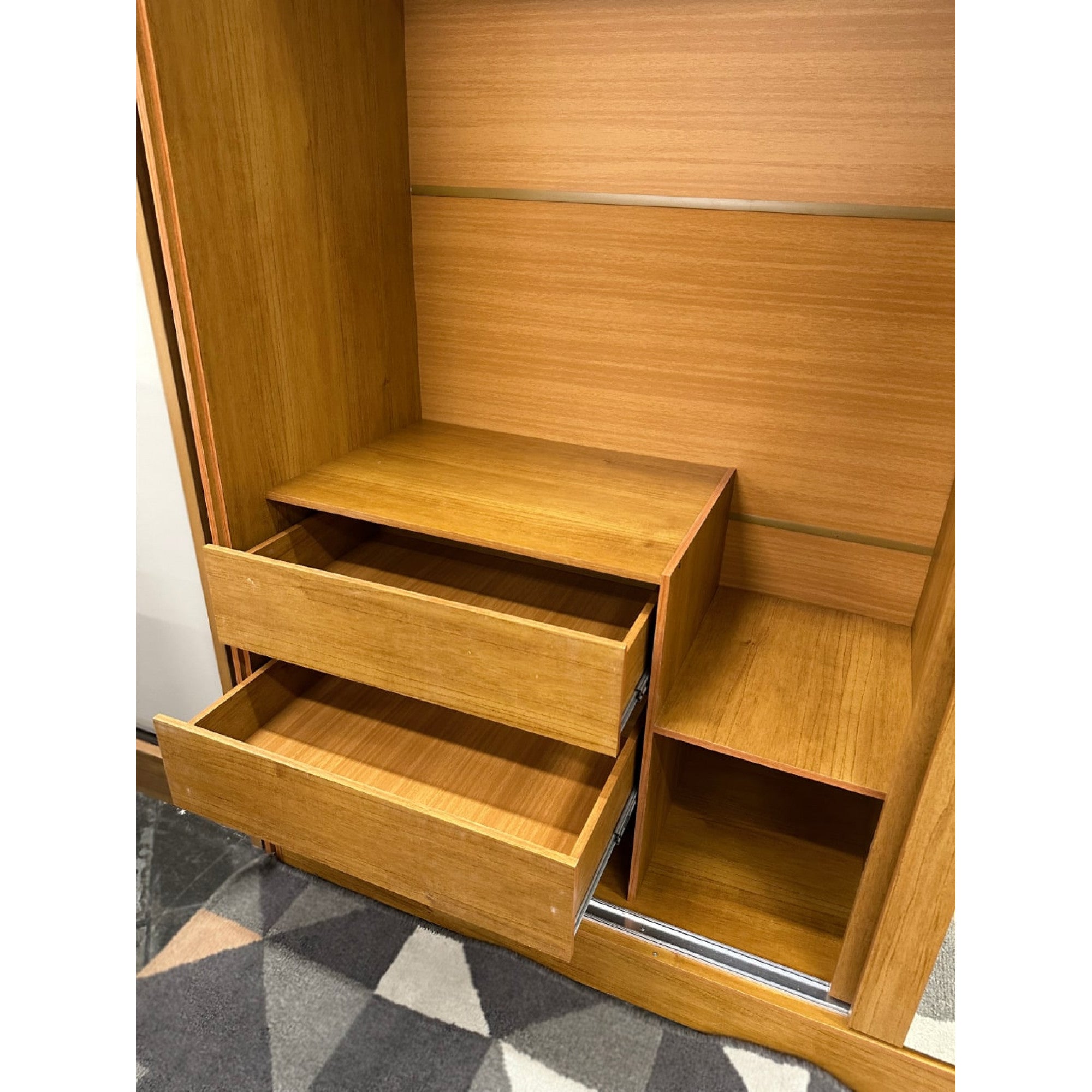 Guarda Roupas 2 Portas de Correr 1 com Espelho Viena Bianchi Móveis 	Nature/Off White