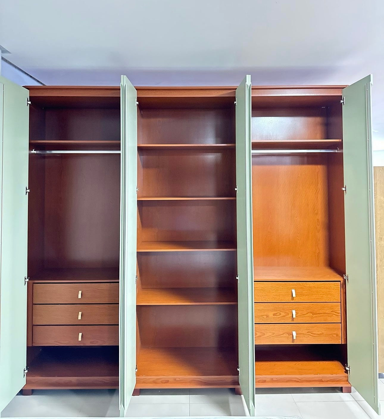 Guarda-roupa Casal Loop 6 Portas Frassino/Salvia - Móveis furniture