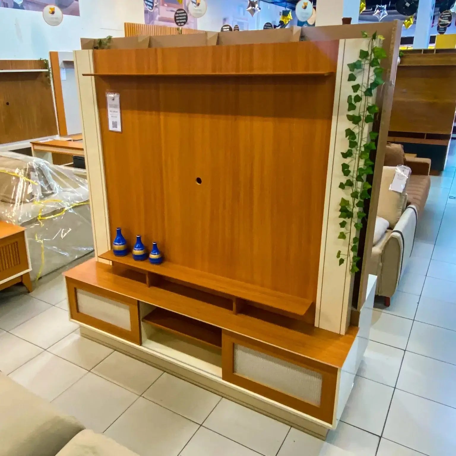 Estante Antares Home para TV até 55 Polegadas 2 Portas EDN