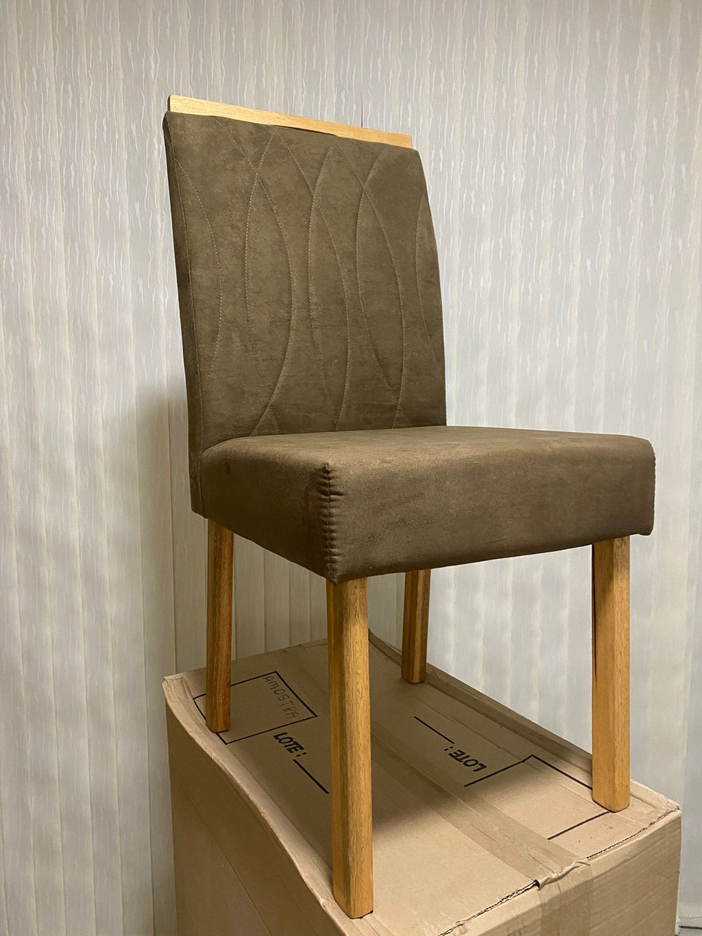 Mesa Jade.Slim 100x80 Tampo Malaga MDF.Vdr com Base Slim Imbuia Mel.Off White Carvalho Decor - Móveis furniture