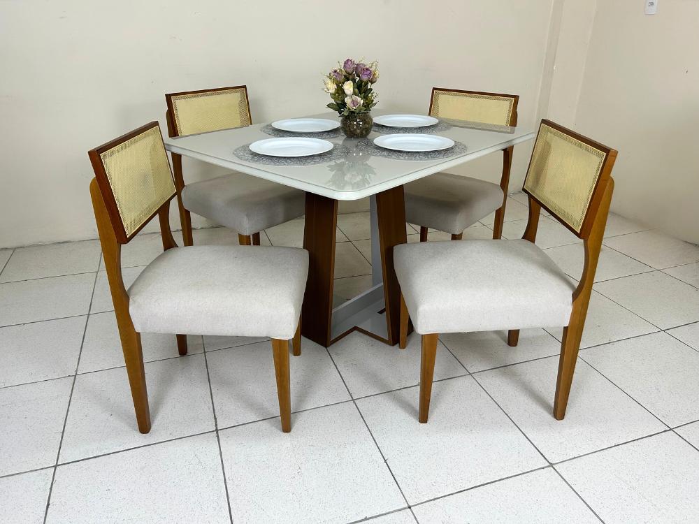Mesa de Jantar Laís 1.15×0.94 com 4 Cadeiras Grécia – Cinamomo/Off White