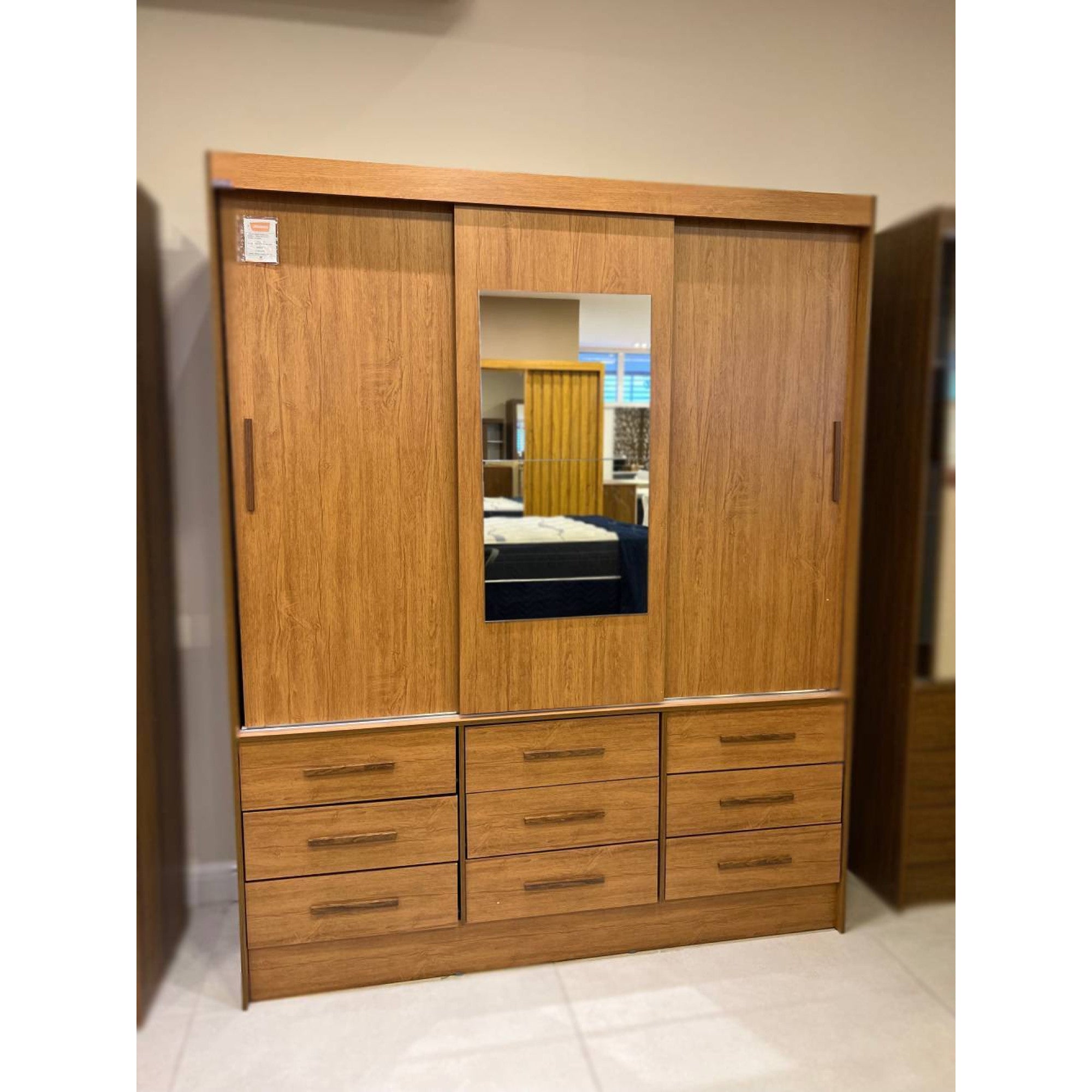 Roupeiro Sevilha 3 Portas 9 Gavetas C/Espelho Larg. 1.62m Cinamomo - Móveis furniture