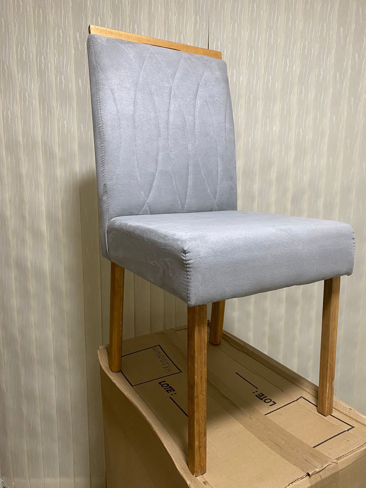 Mesa Jade.Slim 100x80 Tampo Malaga MDF.Vdr com Base Slim Imbuia Mel.Off White Carvalho Decor - Móveis furniture