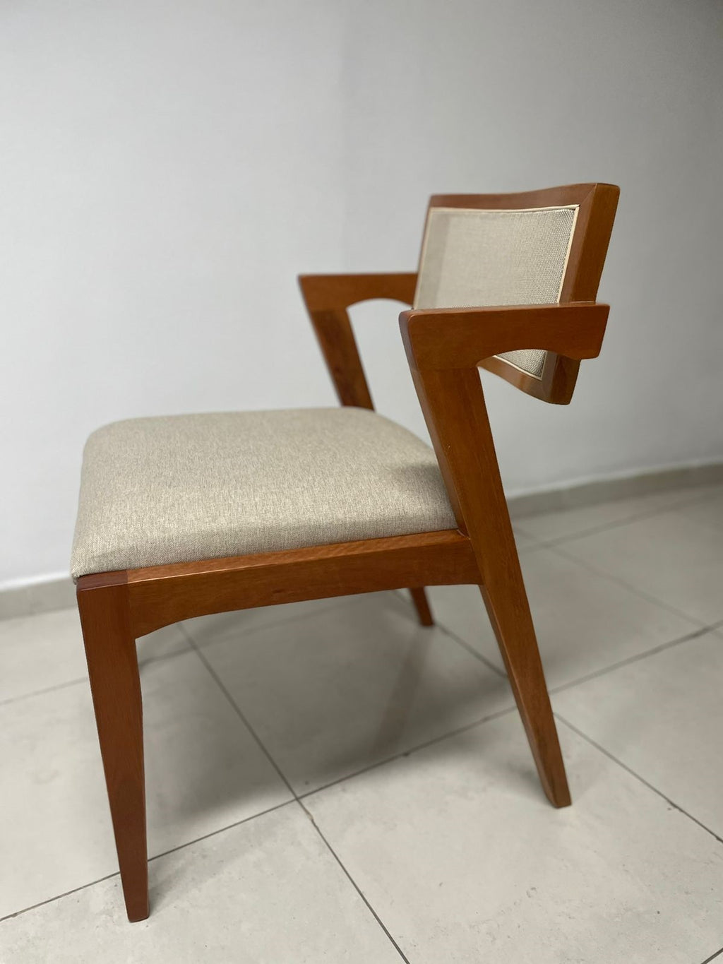 Kit 4 Cadeiras Mara Champagne/Linho Saturno Bege - Móveis furniture