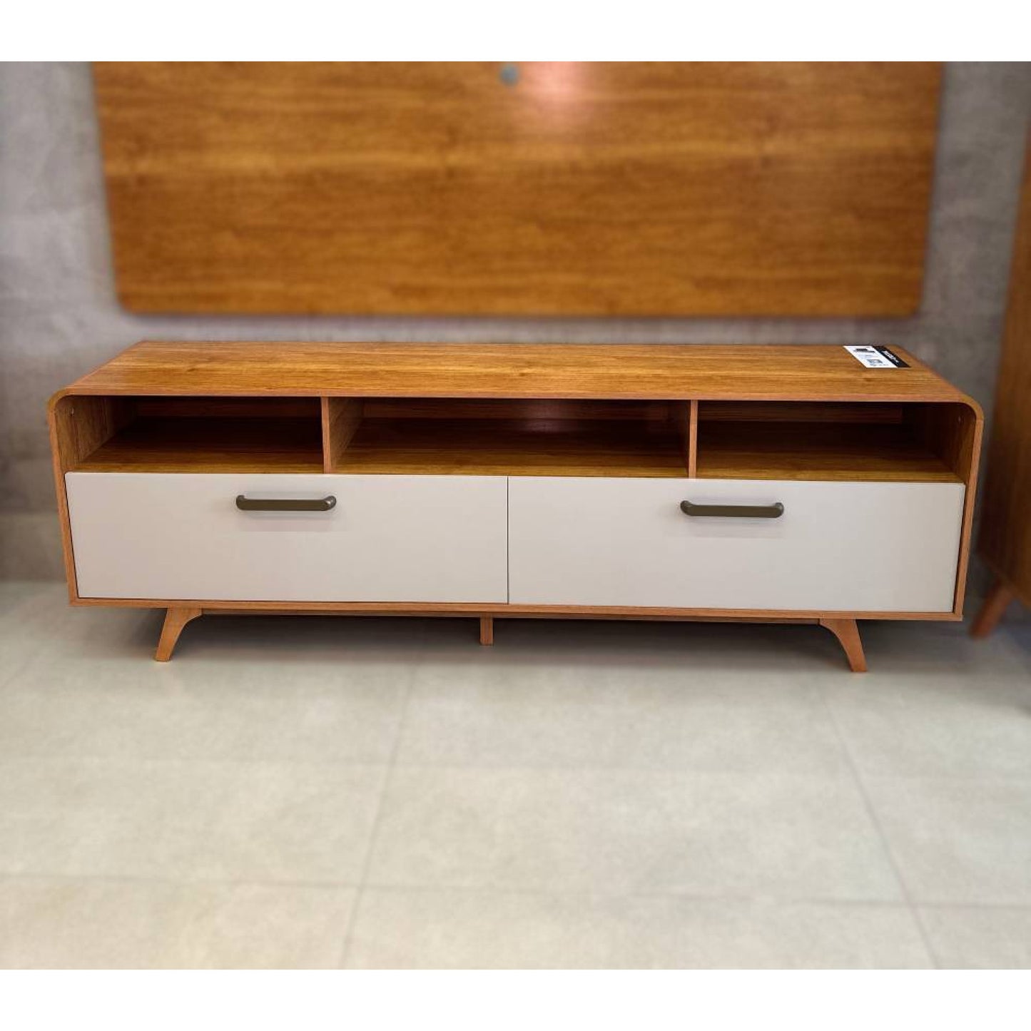 Rack até 70″ Cristal Cinamono/Off White – JCM MOVELARIA